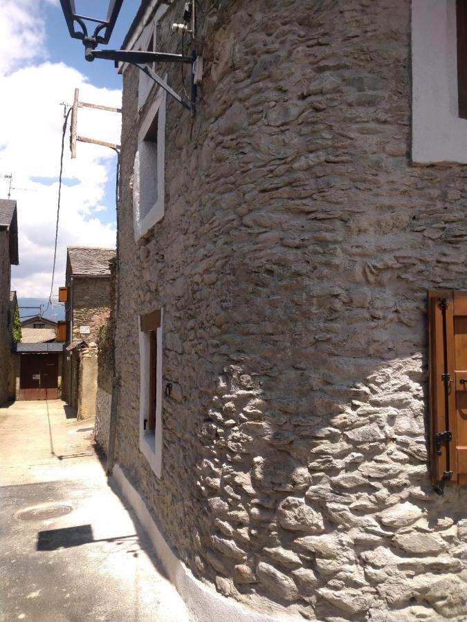 Cal Toni De Vilallobent Vilallovent Exterior photo